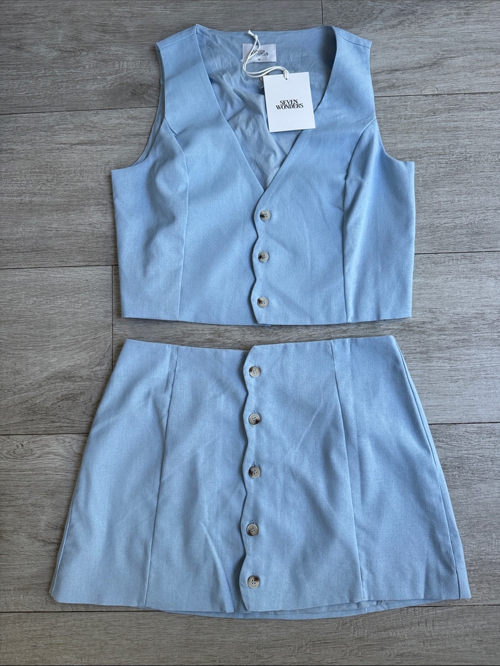 NWT Seven Wonders Two Piece Stella Set Vest Skirt Size Medium Sky Blue